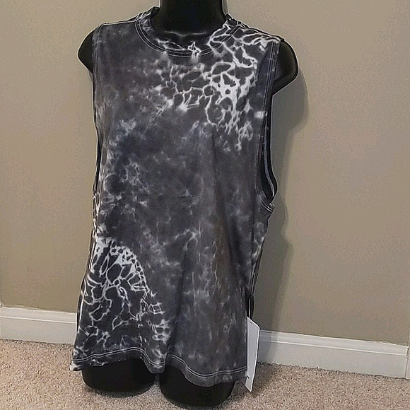 NEW Lululemon All Yours Tank Tie Dye - Picture 6 of 10